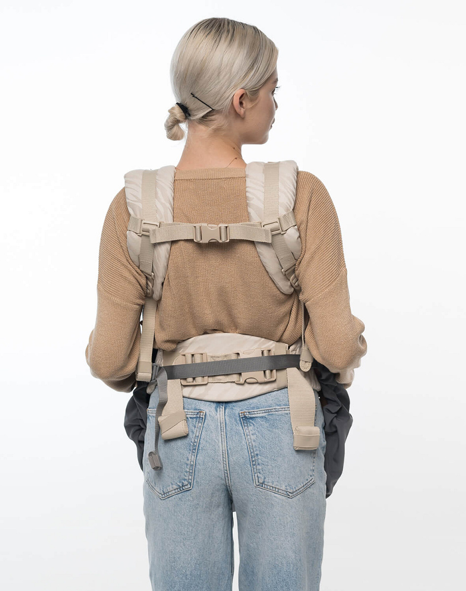 Мультисезонна слінгонакидка Softshell