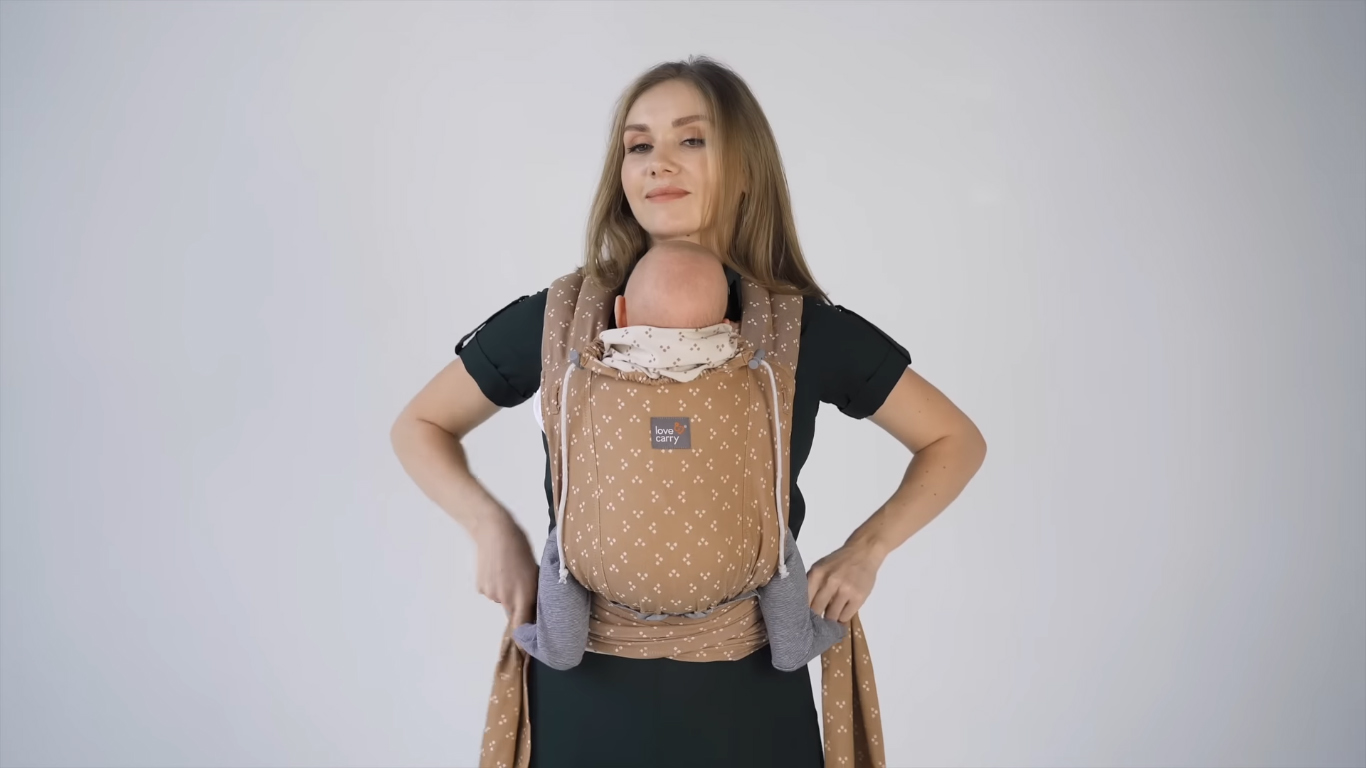Як носити слінг з новонародженим (0-4 міс)