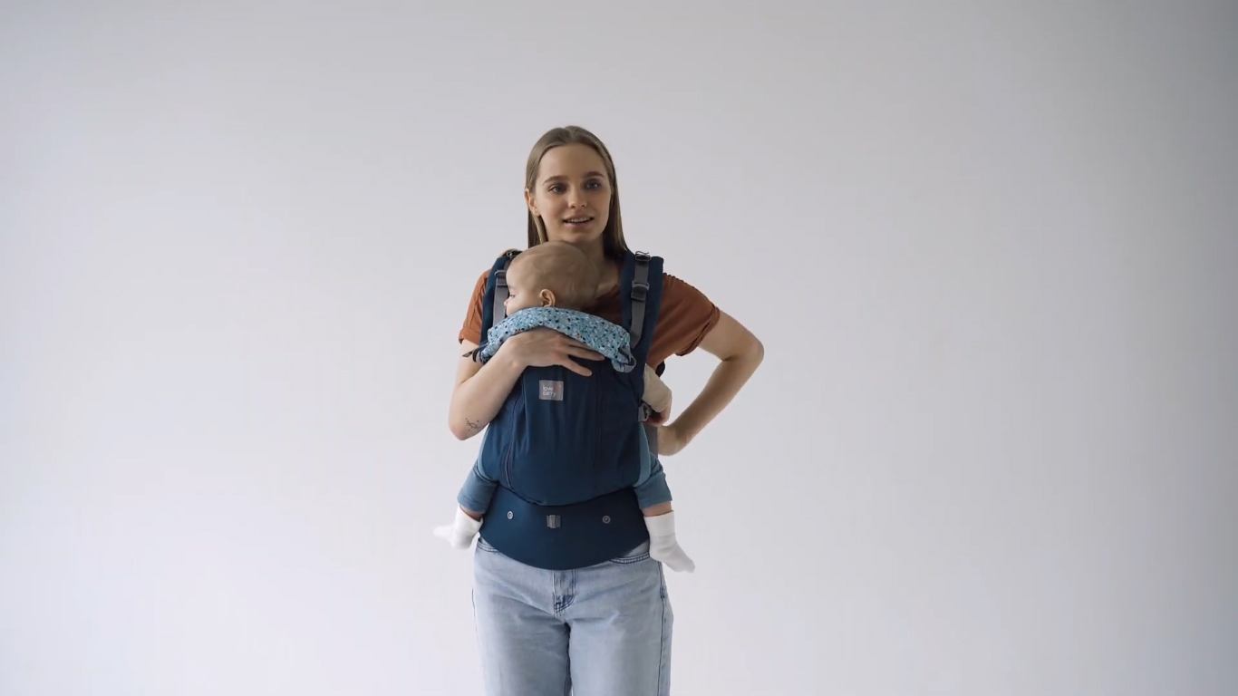 AIR X baby carrier. Front carry position. Key features.